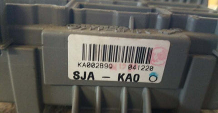 SJA-KA0 Acura RL 2005-2008 Fuse box