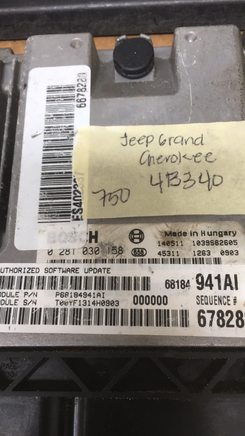 P68184941AI Jeep Cherokee ecm ecu  computer