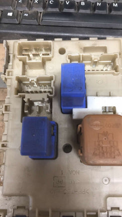 24350 3Y300 Infiniti I35 Relay Box control module 2000-2003