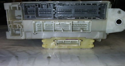 2006-2007 Lexus GS350 fuse junction box 82730-30A50
