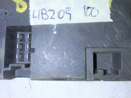 2004-2006 Dodge Durango heated seat control module (P)4602327AH