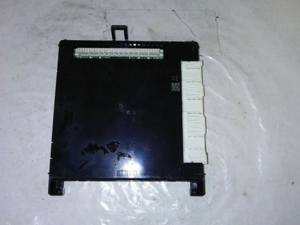 2011 Toyota Sienna multiplex relay module 89221-47231