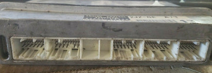 89661-53300 ecm ecu computer 2002 Lexus IS300