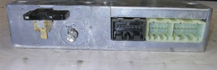 2014 Chevy Malibu communication control module 13505318