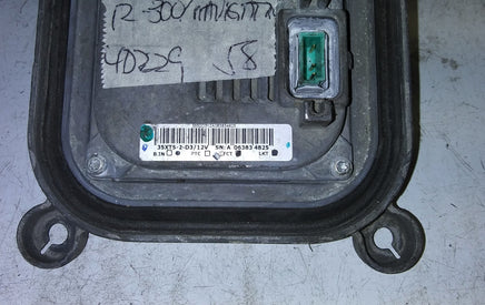 2012 Chrysler 300 or Navigator HID headlight ballast module 35XT5-2-D3