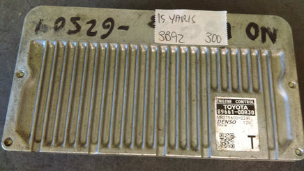 2015 Toyota Yaris ecu ecm computer 89661-0DR30