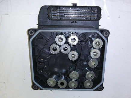 2016-2018 Chevy Malibu ABS Pump Control Module 84622767