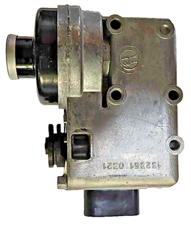 XW4Z-9C735-AA Ford Expedition 2003-2005 cruise servo **NEW OEM**