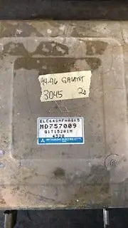 MD757009 Galant 1994-1996 TCM transmission computer