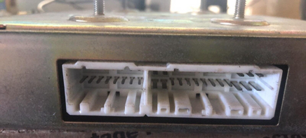 MD758517 tcm transmission computer 1995 Mitsubishi Mirage