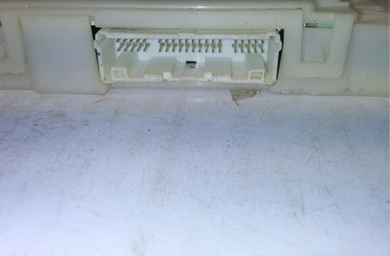 27760 ZY70A AC air conditioner amplifier 2011-2014 Nissan Maxima