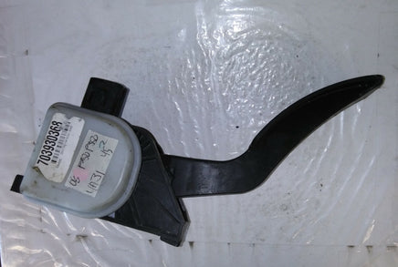 2008 Ford F250 or F350 gas pedal accelerator 8C3A-9F836-DA