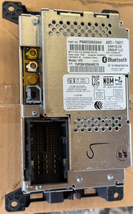 68232022ZF multi-media radio receiver 2017 Chrysler Pacifica **NEW** OEM
