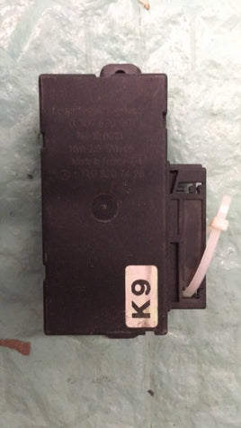 0 307 870 001 headlight range adjuster relay module 1996-2002 Mercedes S500