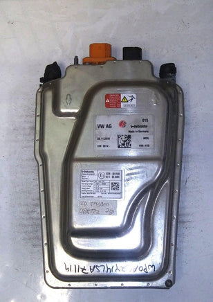 9037816D Battery warmer control module 2020 Porsche Taycan **TESTED** - Swan Auto