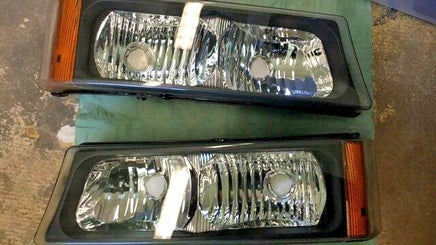 2003-2006 Chevy pickup black park light lamp set CBL-JH-CSIL03-AM-BK **NEW**
