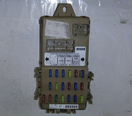 2004 Subaru Legacy fuse junction box JB200400