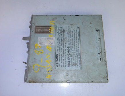 A11-655 756 Nissan Maxima 1983 ecu ecm computer