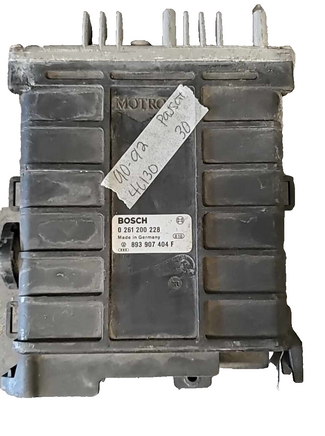 0 261 200 228 VW Passat 1990-1992  ecm ecu computer