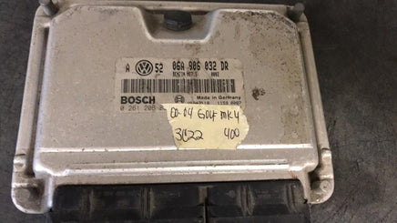 2000-2004 Volkswagen VW Golf ecm ecu computer 06A 906 032 DR