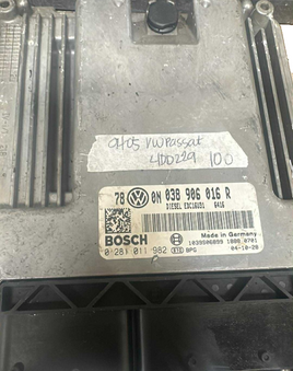 038 906 016 R ecm ecu computer 2004-2005 VW Passat