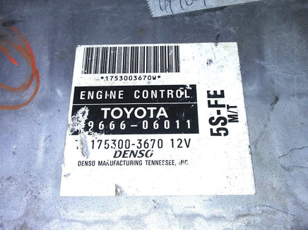 89666-06011 ecu ecm computer  2000 Toyota Camry or Solara