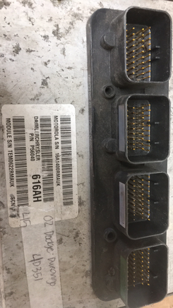 P56040616AH Dodge Durango 2002  ecu ecm computer