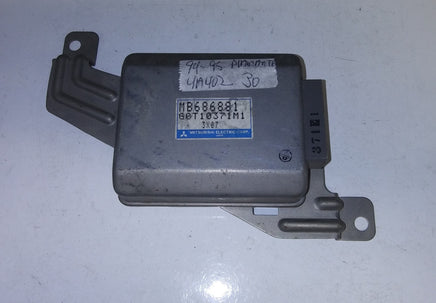 MB686881 Cruise Control module 1994-1995 Mitsubishi Diamante