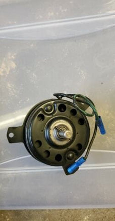 Condenser fan motor fits 1988 Dodge Caravan 10203281 **NEW**