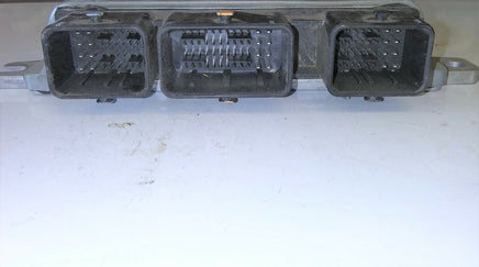 2010-2011 Nissan Versa ecm ecu computer MEC900-811