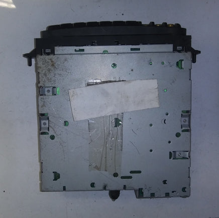 P05094033AA DVD CD player 2002-2007 Dodge Caravan or T&C