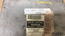 89661-08080 Toyota Sienna 2002-2003 ecu ecm computer
