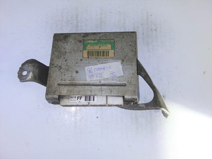 1998 Toyota Camry abs anti-lock brake control module 89540-33030