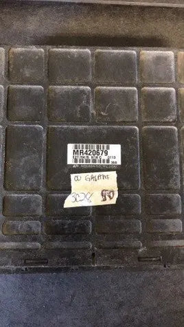 MR420679 Mitsubishi Galant 2000 ecm ecu computer