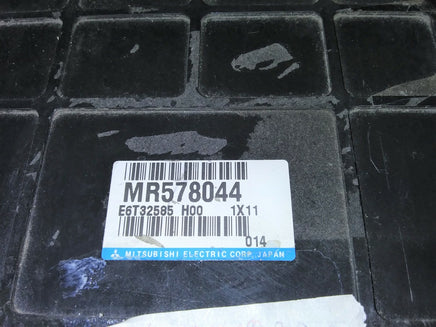 2002 Mitsubishi Montero ecm ecu computer MR578044