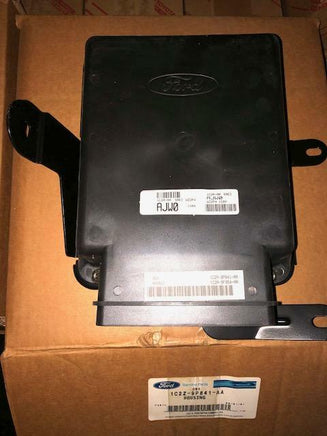 2001-2004 Ford Econoline Van fuel injection housing 1C2Z-9P841-AA  **NEW**