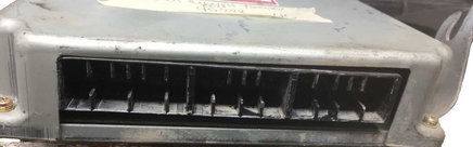 22611 AG034 Subaru Forester 2000-2001 ecu ecm computer