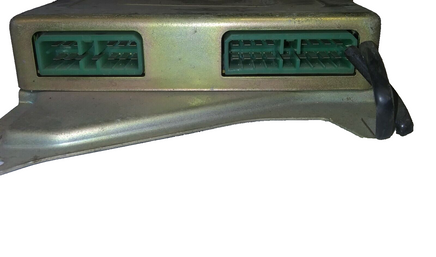 MD101175 MItsubishi Starion 1986 ecm  ecu computer