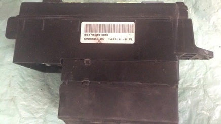 6906604-05 Mini Cooper 2002-2006 fuse box