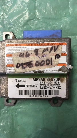 1996-1998 Mazda MPV air bag module LB82-57-K3X