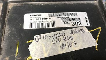 P30670302 Volvo S40 ecm ecu computer 2002-2003
