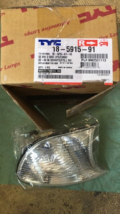 2002-2006 BMW 325 328 coupe right park/signal light lamp  BM2521113**New**