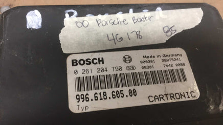 996.618.605.00 Porsche Boxster Engine control module 2000