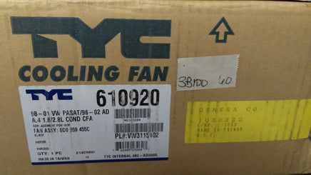 Cooling fan fits 98-02 Passat Audi TYC 610920 **NEW**