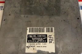 89666-20042 Toyota Celica 2001 ecu ecm computer