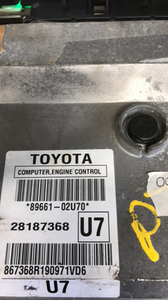 2009 Toyota Corolla ecu ecm computer 89661-02U70