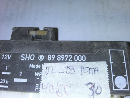 89 8972 000 VW Jetta 2002-2003 fan control module