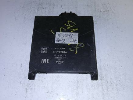 2018 Toyota Camry multiplex relay module 89221-06340