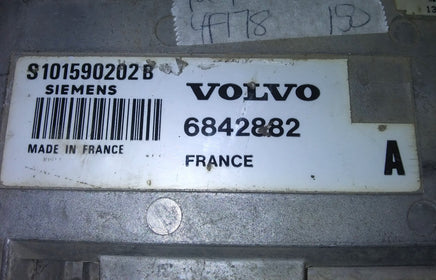 6842882 ecm ecu computer 1992-1993 Volvo 940