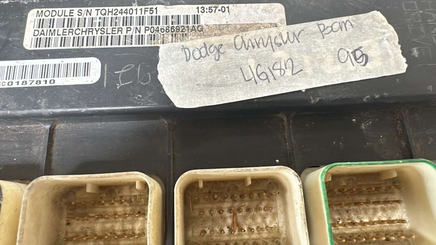 P04686921AG Dodge Caravan or Chrysler Voyager 2001 ecm ecu computer
